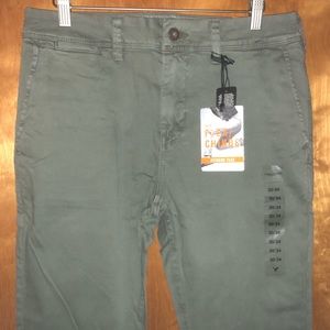 American Eagle Outfitters Men’s skinny khakis